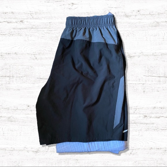 Nike Mens shorts XL! Great condition - Picture 3 of 3